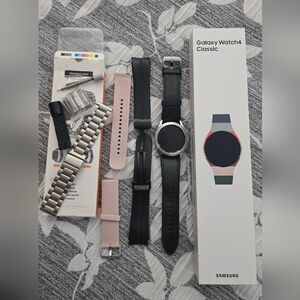 Samsung Galaxy Watch4 Classic with Bands